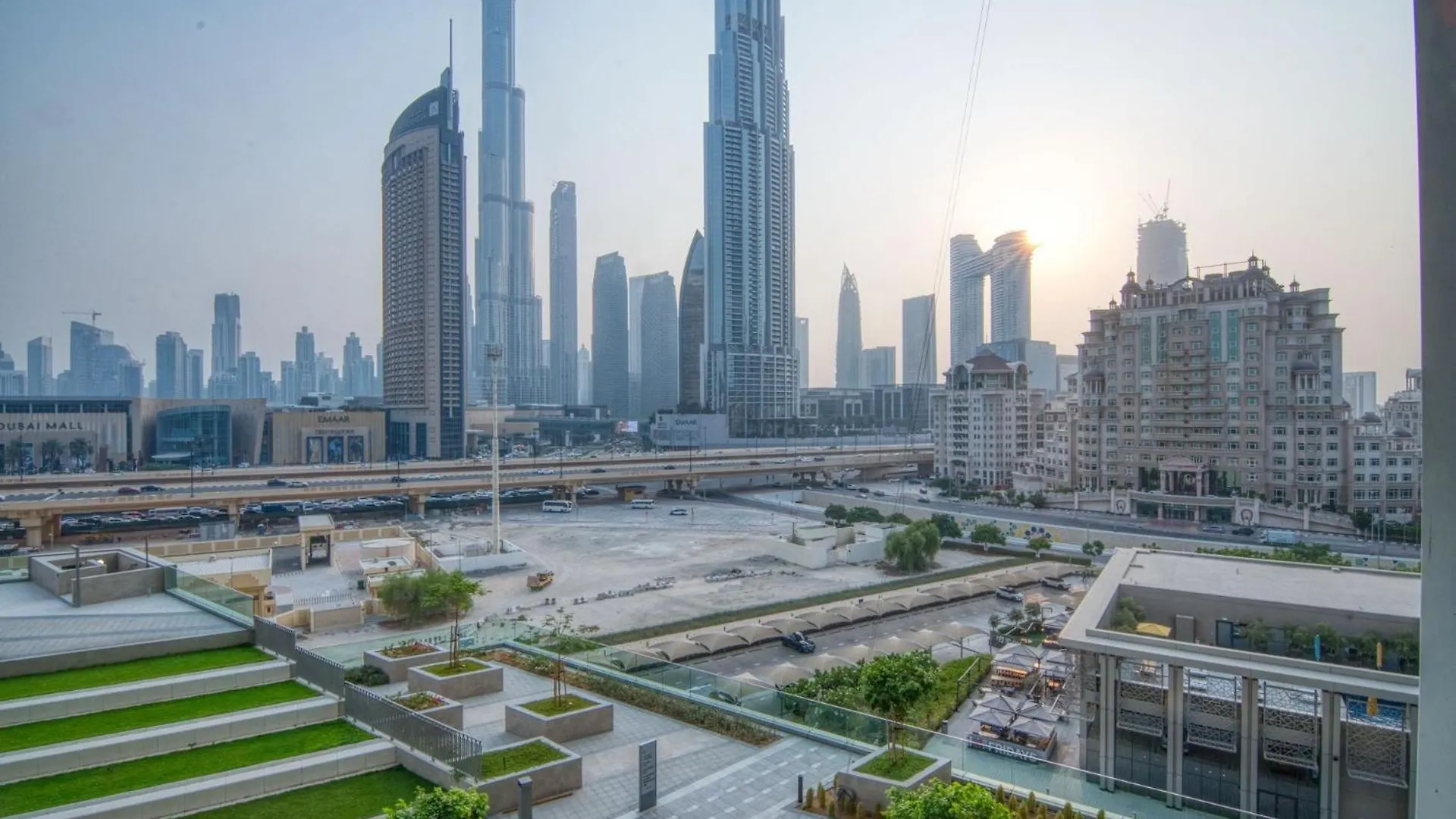 Apartment Dubai Mall Connection - Burj Views - Turf Balcony