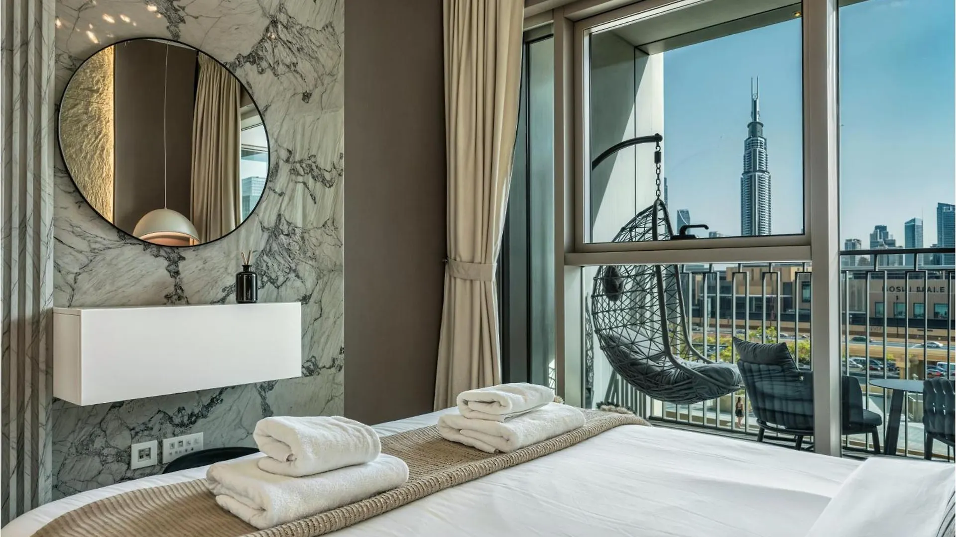 Apartment Dubai Mall Connection - Burj Views - Turf Balcony