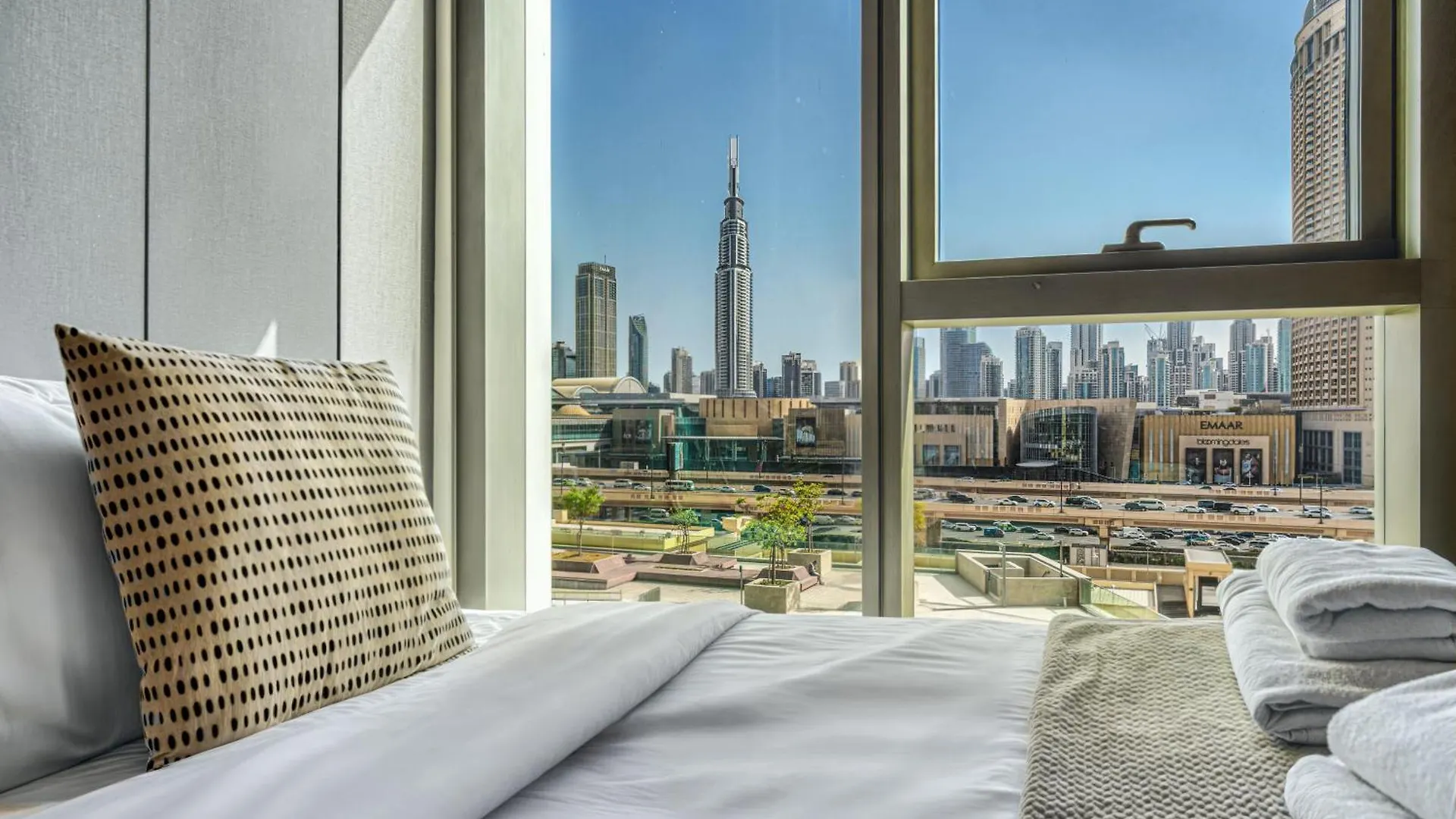 Apartment Dubai Mall Connection - Burj Views - Turf Balcony
