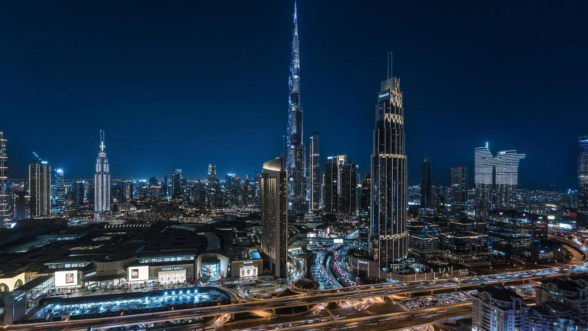 Dubai Mall Connection - Burj Views - Turf Balcony Apartment