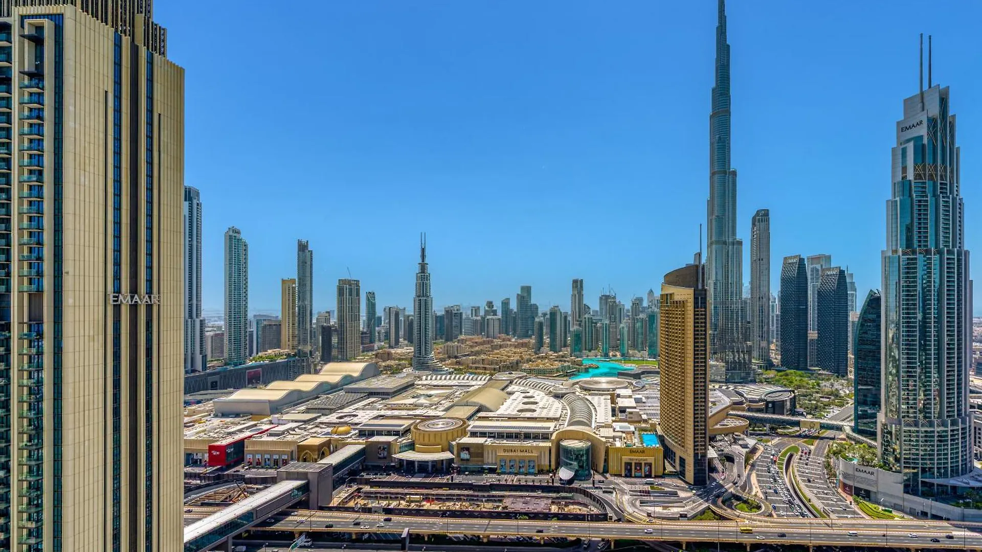 Apartment Dubai Mall Connection - Burj Views - Turf Balcony
