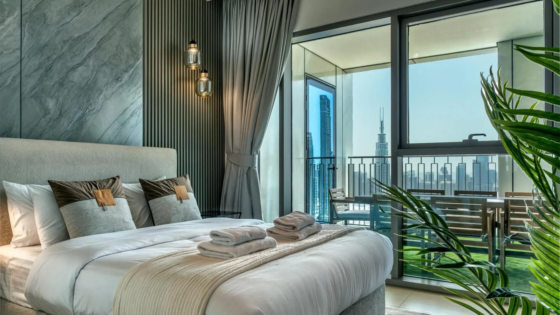 Apartment Dubai Mall Connection - Burj Views - Turf Balcony