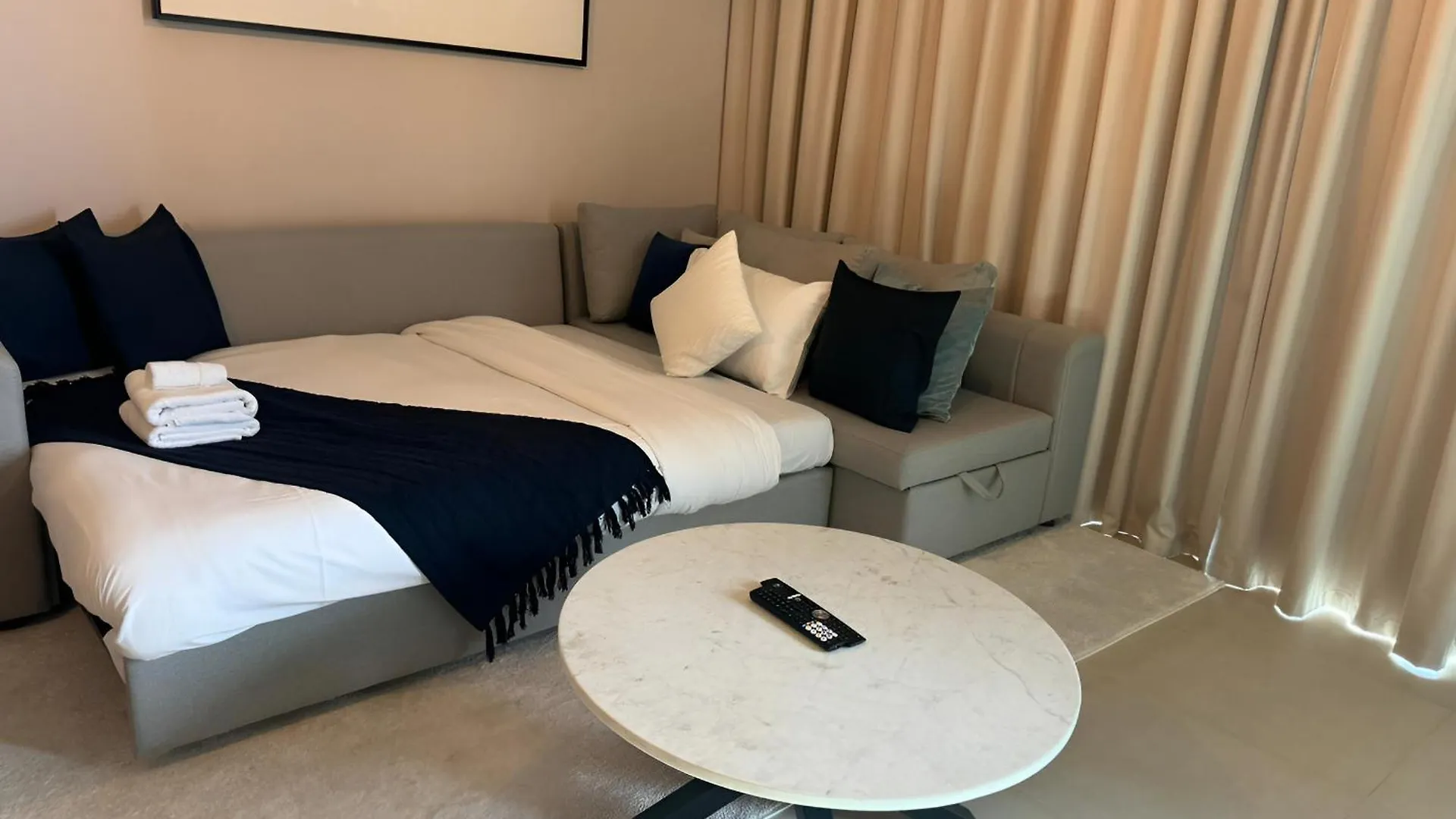 Apartment Dubai Mall Connection - Burj Views - Turf Balcony