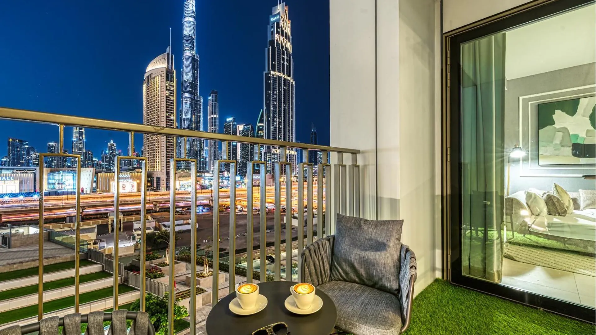 Dubai Mall Connection - Burj Views - Turf Balcony Apartment