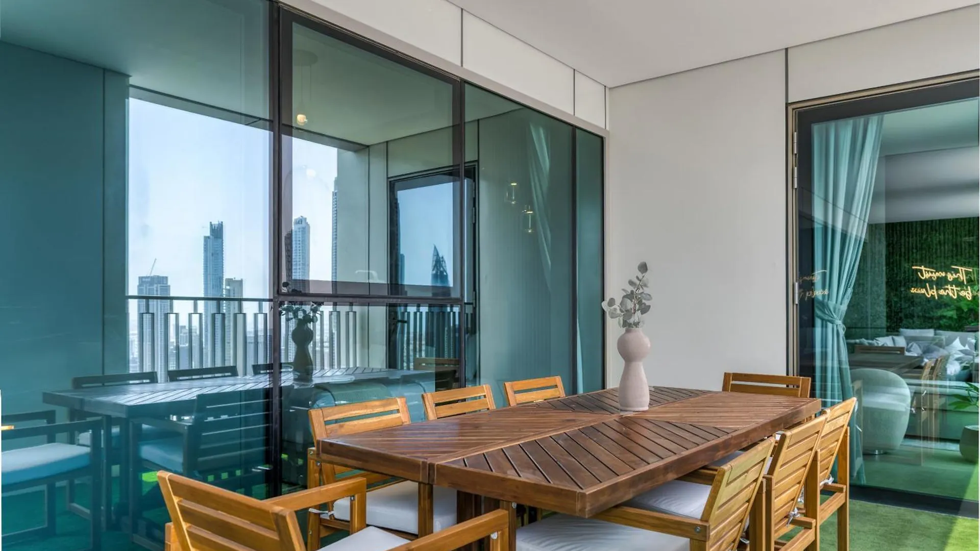 Apartment Dubai Mall Connection - Burj Views - Turf Balcony
